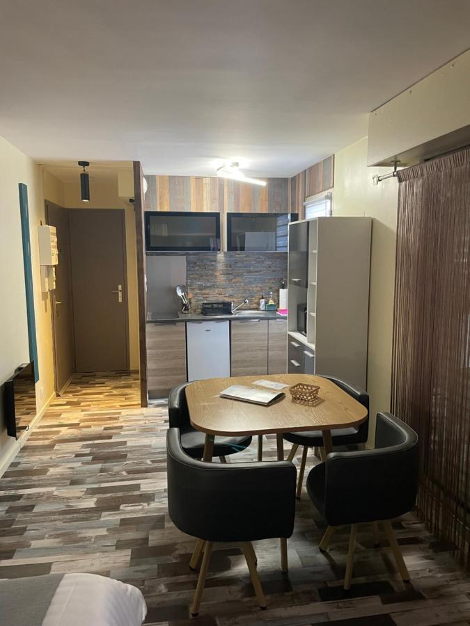 סן-ז'יל-קרואה-דה-וי Studio En Residence La Baie De L Adon מראה חיצוני תמונה