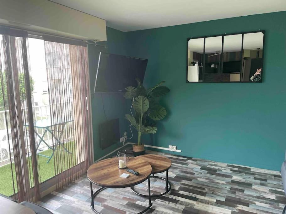 סן-ז'יל-קרואה-דה-וי Studio En Residence La Baie De L Adon מראה חיצוני תמונה